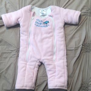 3 to 6 months small magic sleep suit